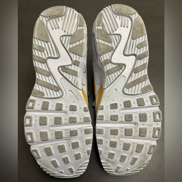 Nike Air Max Emcee US Women’s Size 8 - Picture 3 of 9